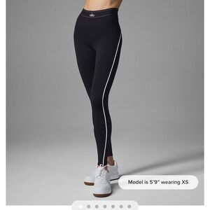 NEW Alo Airlift High-Waist Suit Up Legging Black/White